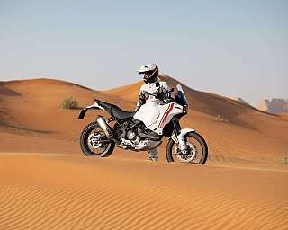 Ducati Dessert X Claus Carstens