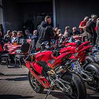 Panigale V2