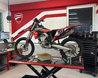 WhatsApp Image 2025 12 11 at 15.30.27